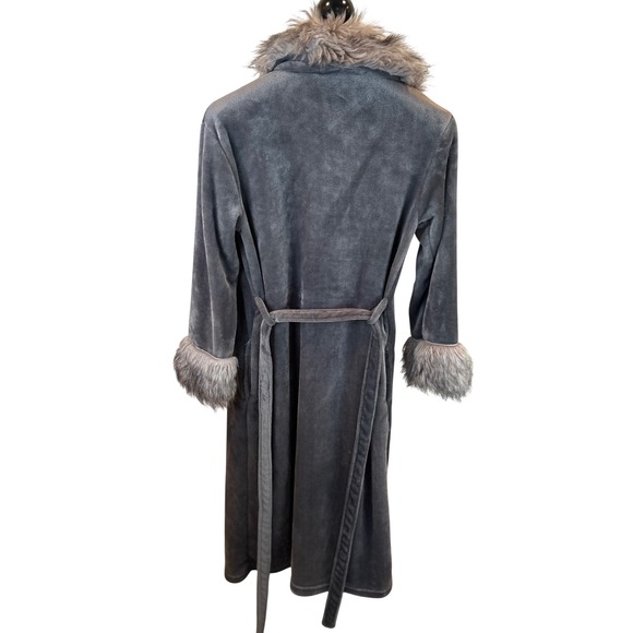 Adrienne Landau Grey Plush Fleece Robe Faux Fur Trim Collar Cuffs M/L RN118620 - Picture 7 of 7